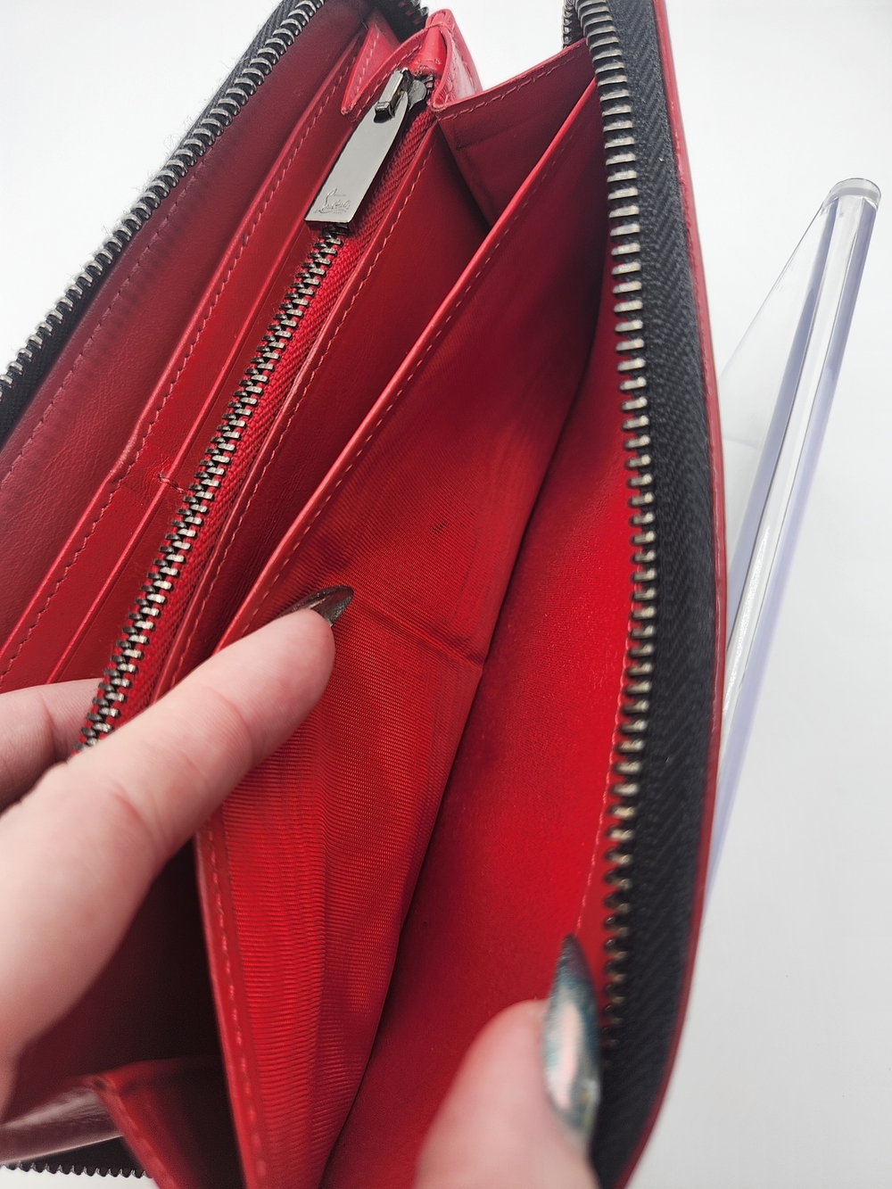 Authentic Preloved Christian Louboutin Black Leather Zip Wallet & Lipstk Bundle - Picture 14 of 16